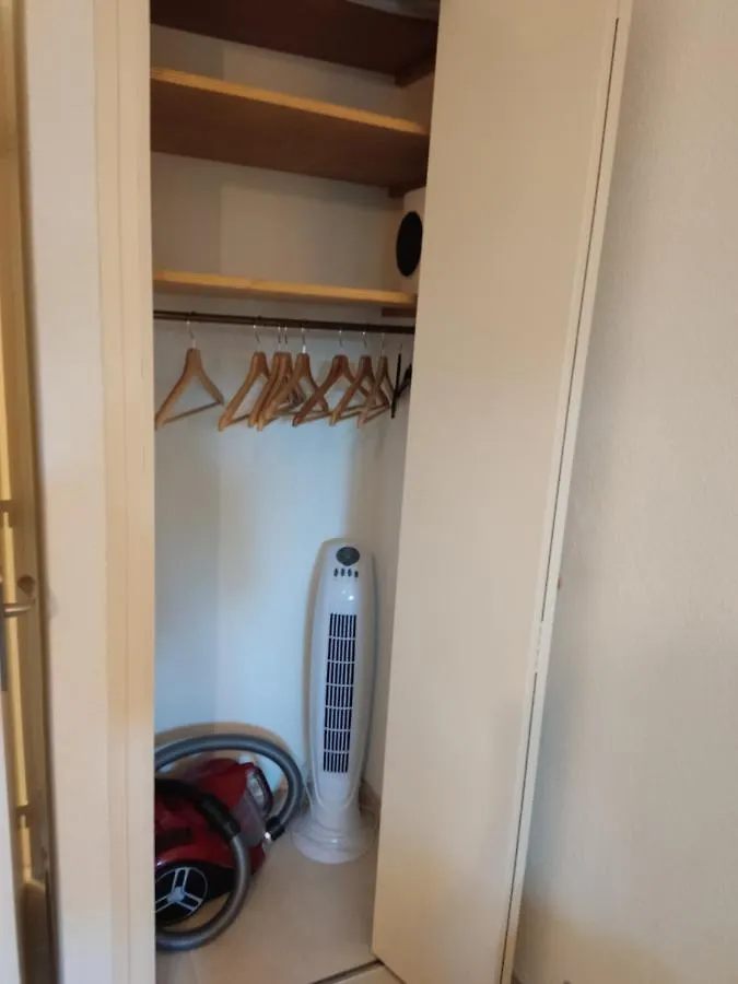 Apartment Charmant Studio 2A4 Pers Avec Jardin Et Place De Parking Situe A 5 Min A Pied De La Mer Bandol